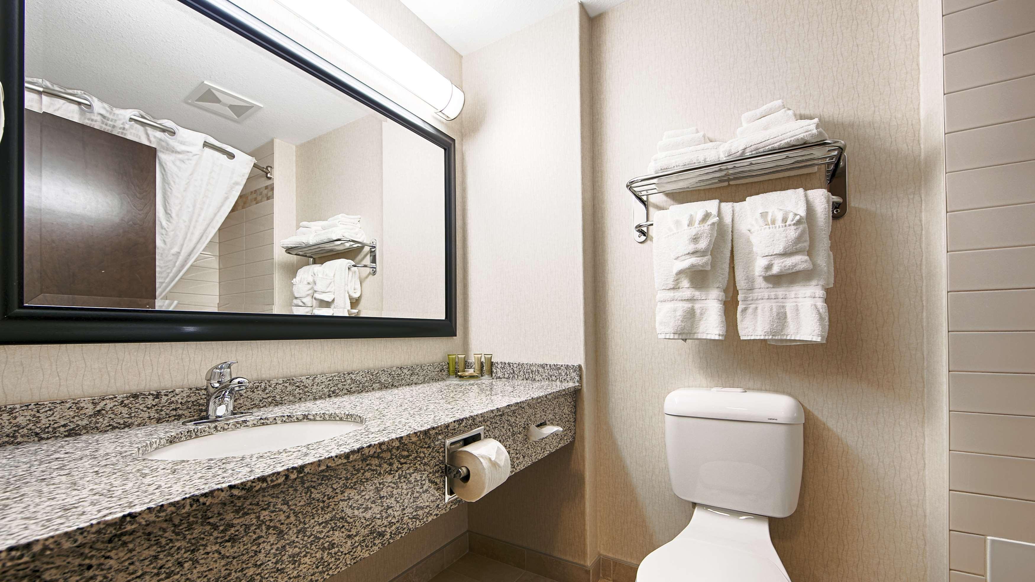 Best Western Wainwright Inn & Suites Exterior foto